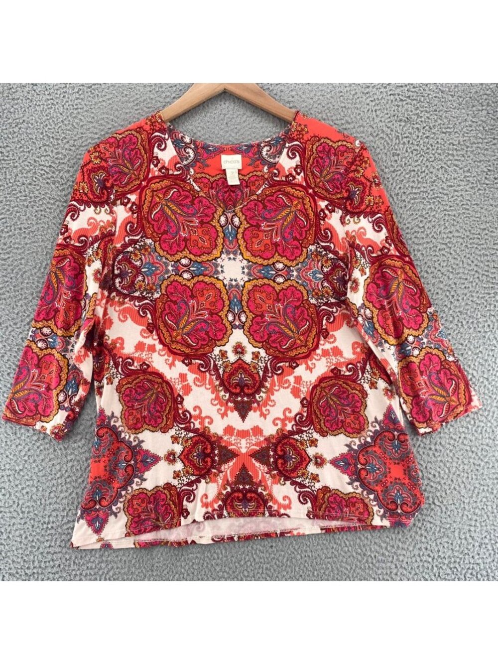 Chicos Top Womens 2 US Large Coral Multi Paisley V Neck Tee 3/4 Sleeves Stretch